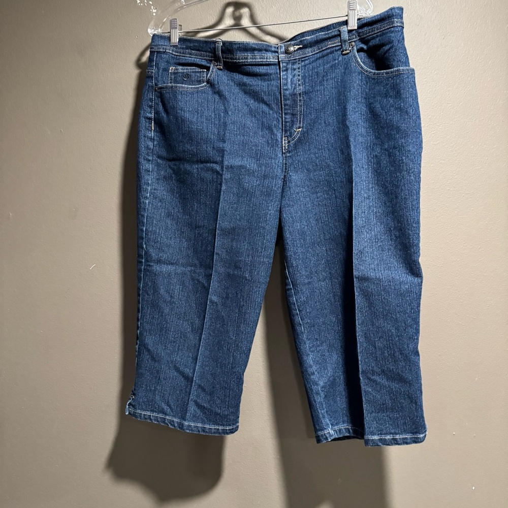 Gloria Vanderbilt Dark Blue Cropped Jeans Size 18W